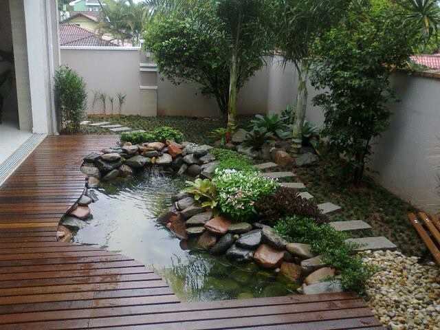 Tidy Koi Yard Pond